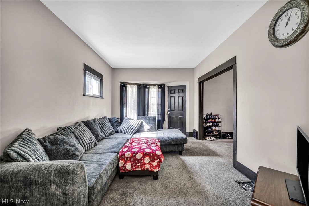 2013 W 99th Street Cleveland OH 44102
