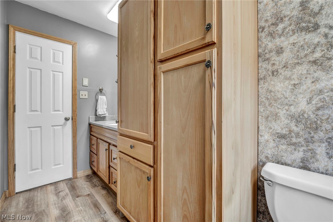 5565 Brentwood Avenue NW North Canton OH 44720