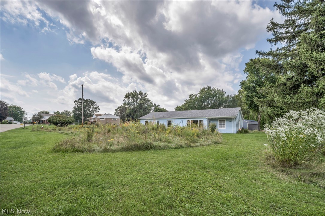 5565 Brentwood Avenue NW North Canton OH 44720