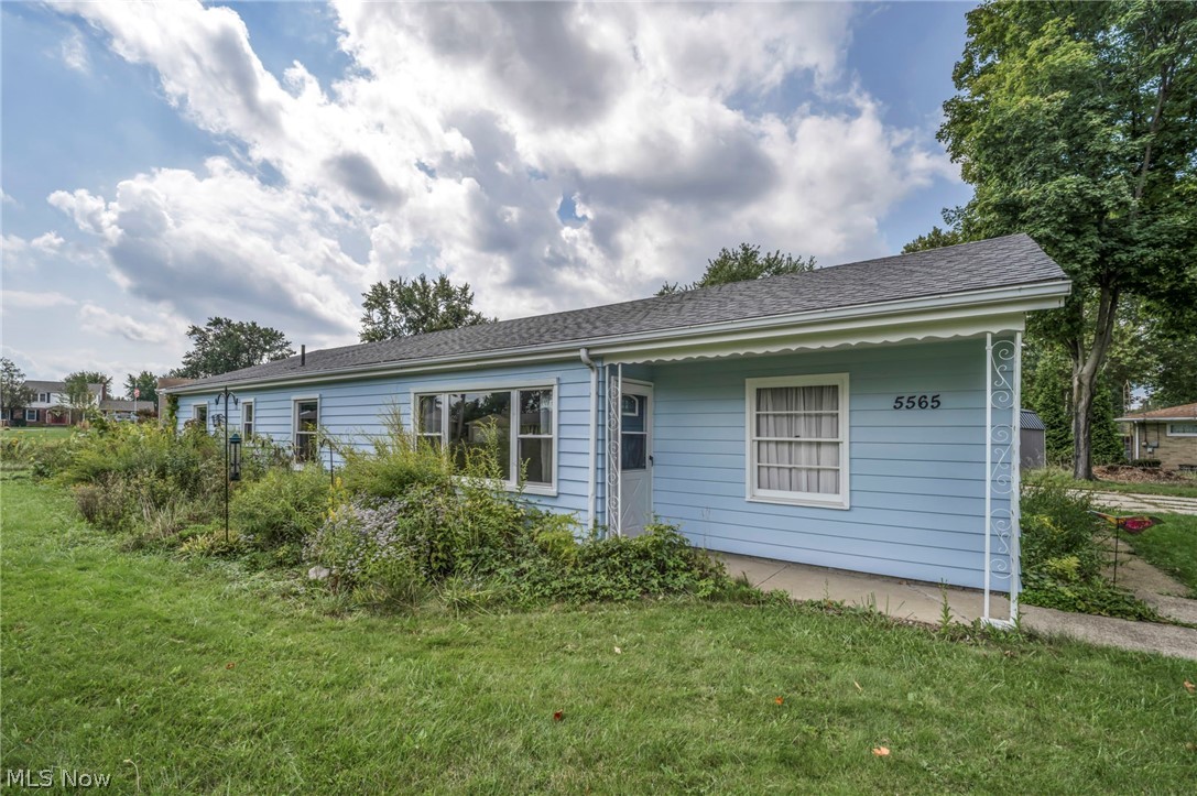 5565 Brentwood Avenue NW North Canton OH 44720