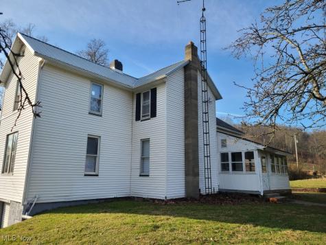3929 Robertsville Avenue SE Minerva OH 44657