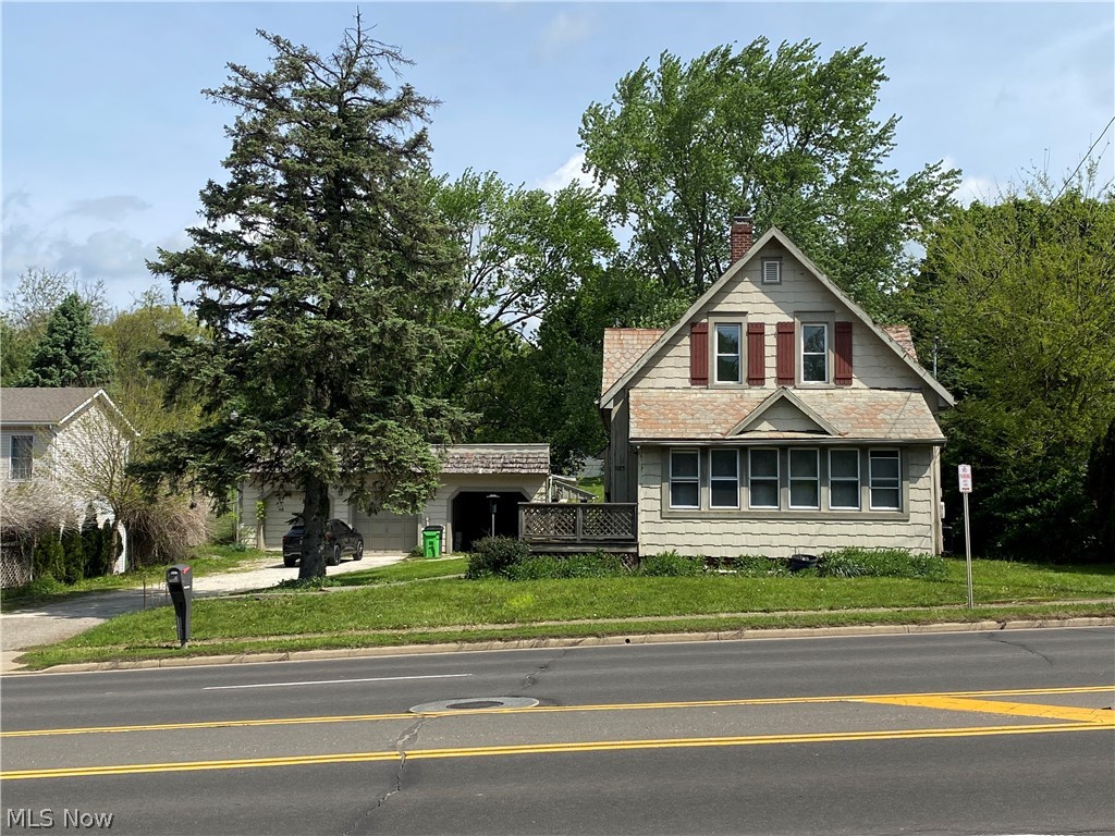 1023 Applegrove Street NW North Canton OH 44720
