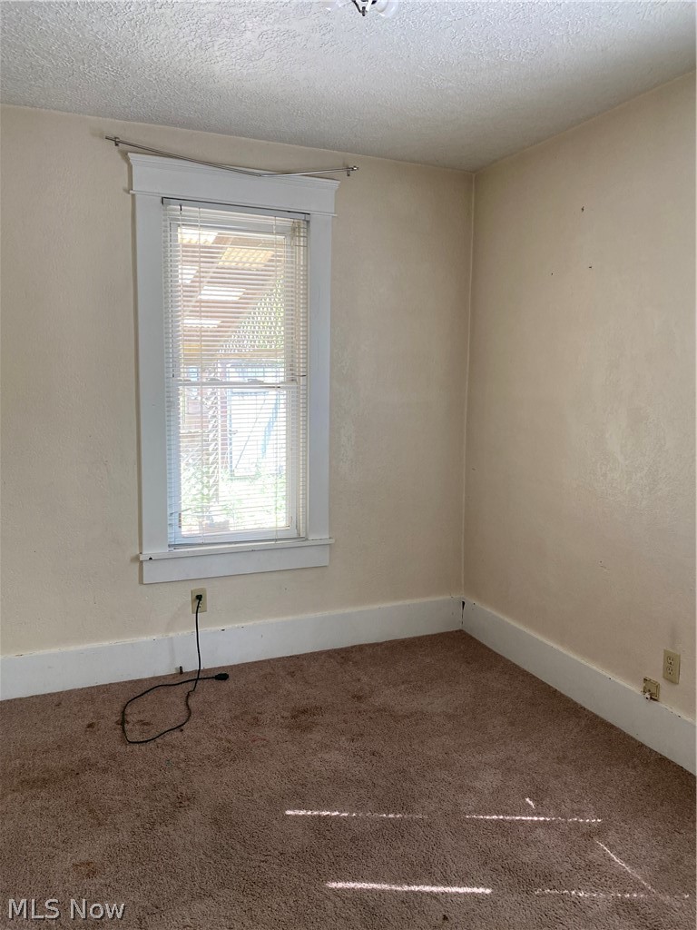 1023 Applegrove Street NW North Canton OH 44720