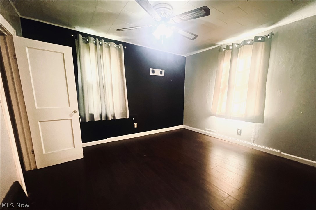 4695 Grapeland Avenue Louisville OH 44641