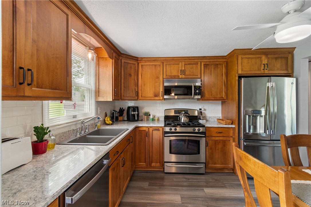 4506 Honeysuckle Drive North Canton OH 44720