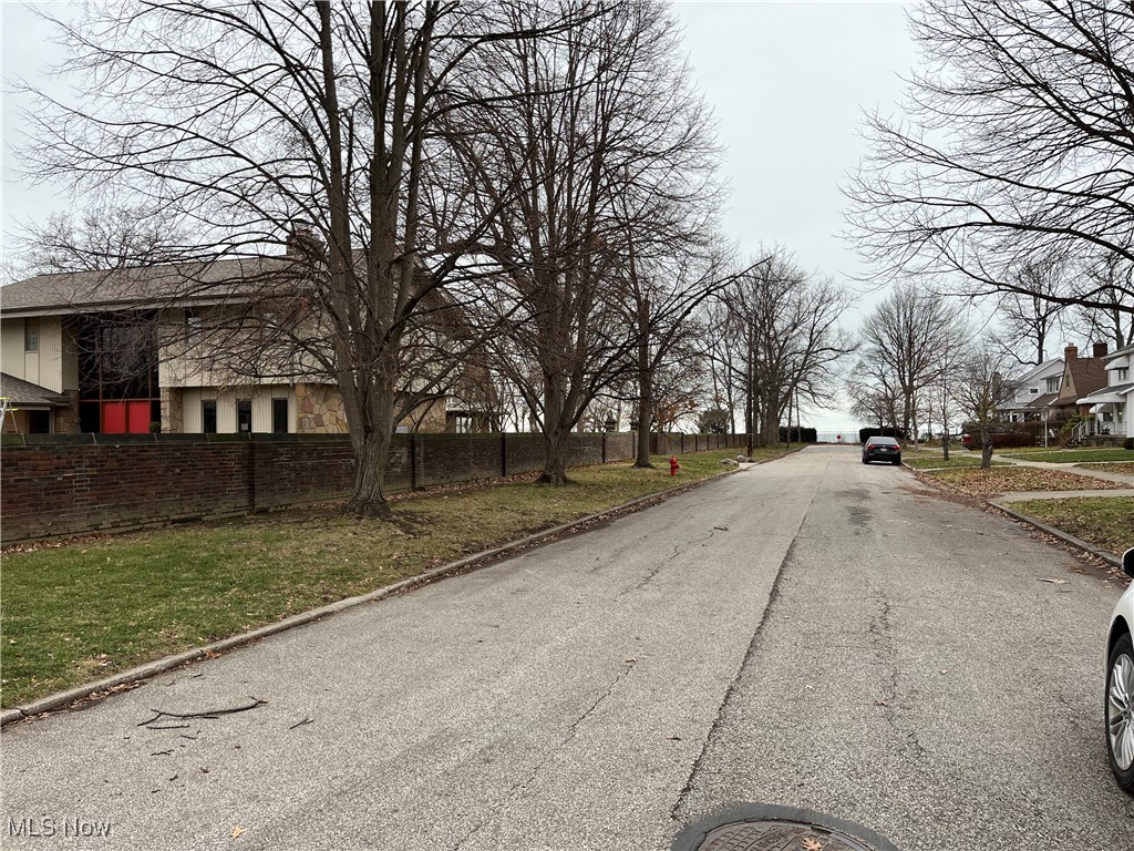 71 E 201st Street Euclid OH 44123