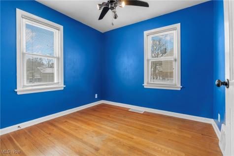 210 Davenport Avenue Akron OH 44312