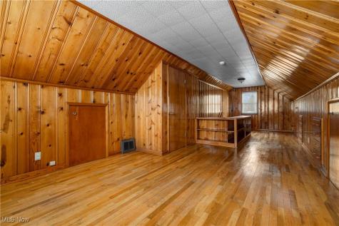 210 Davenport Avenue Akron OH 44312