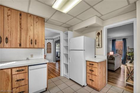 145 E 211th Street Euclid OH 44123