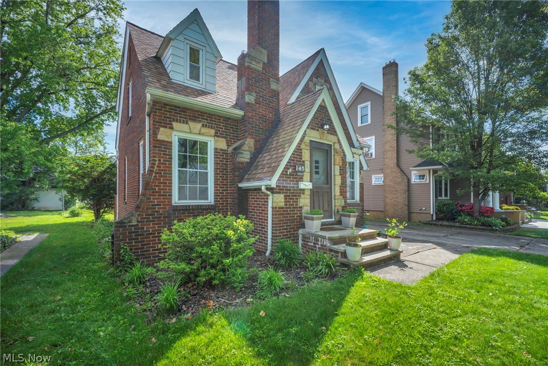 145 E 211th Street Euclid OH 44123