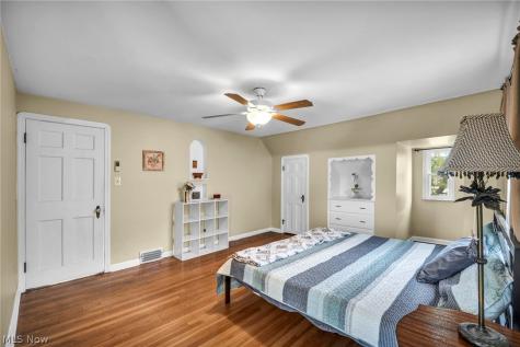 145 E 211th Street Euclid OH 44123