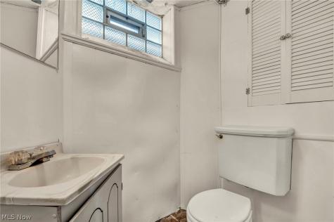 145 E 211th Street Euclid OH 44123