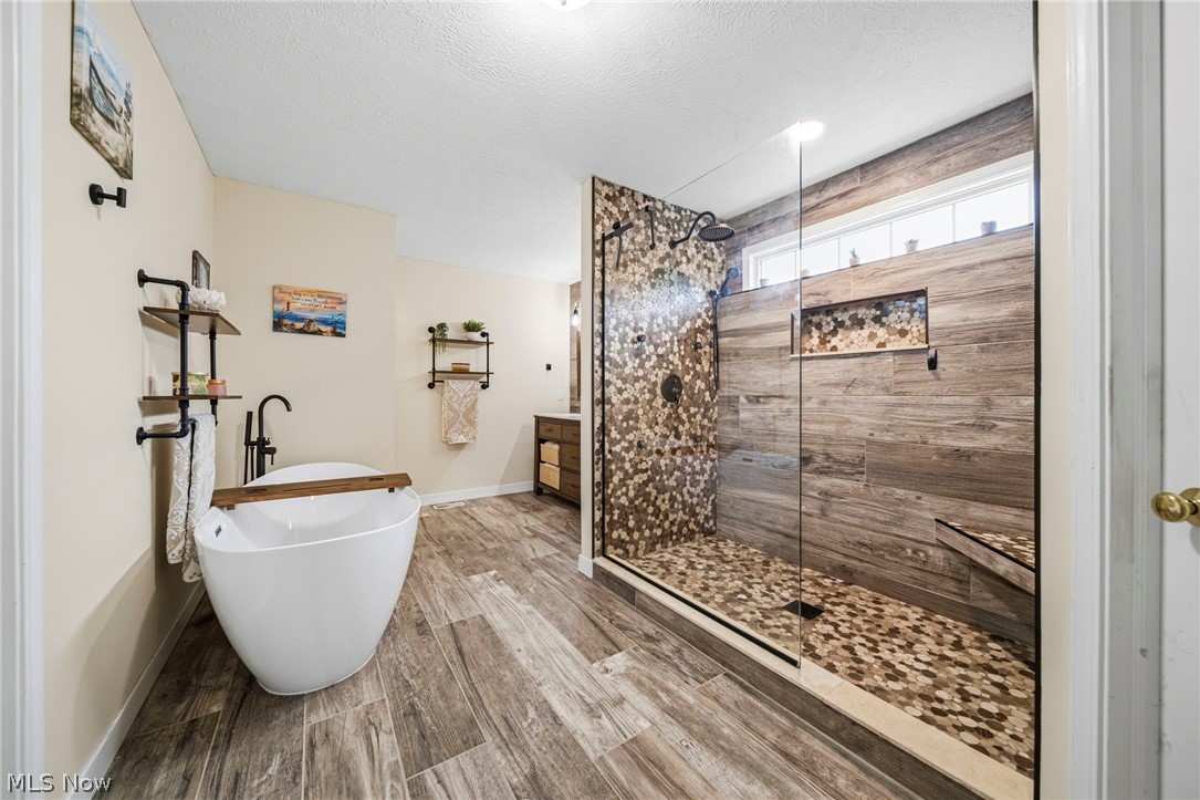 14751 Aspen Hills Lane Burton OH 44021