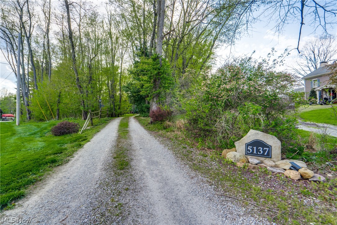 5137 Plain Center Avenue NE Canton OH 44714
