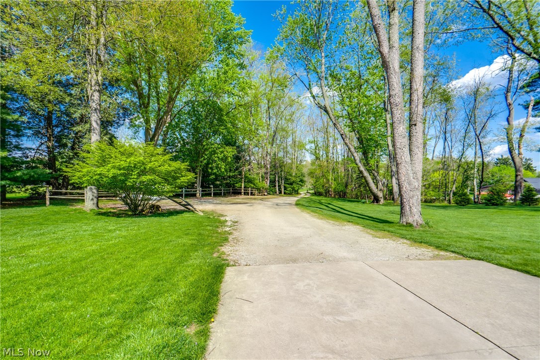 5137 Plain Center Avenue NE Canton OH 44714