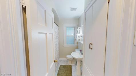 2115 12th Street Cuyahoga Falls OH 44223