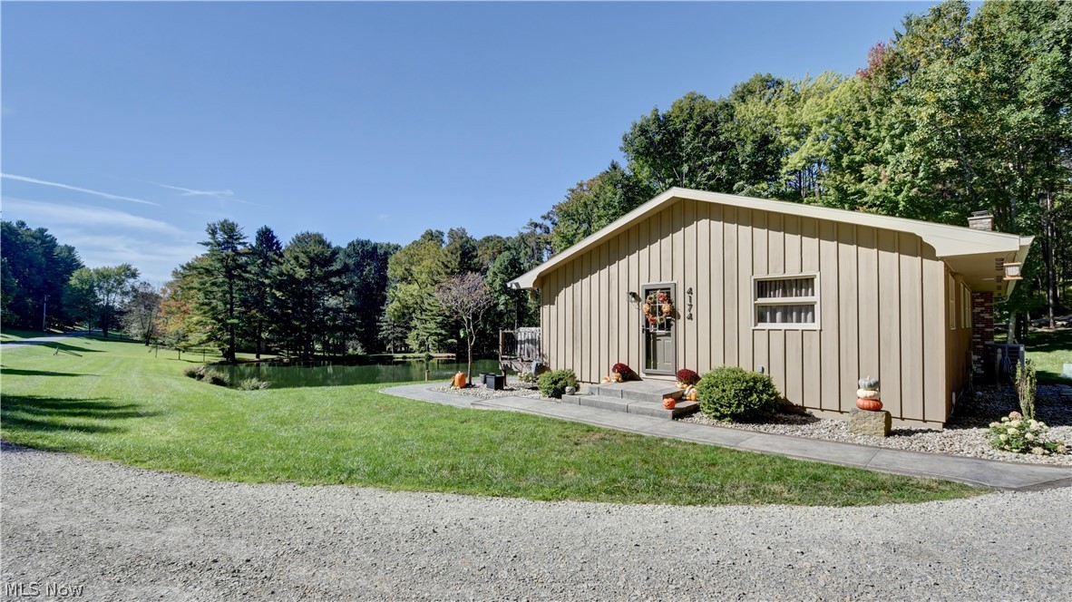 4174 Gibbs Lane Dover OH 44622