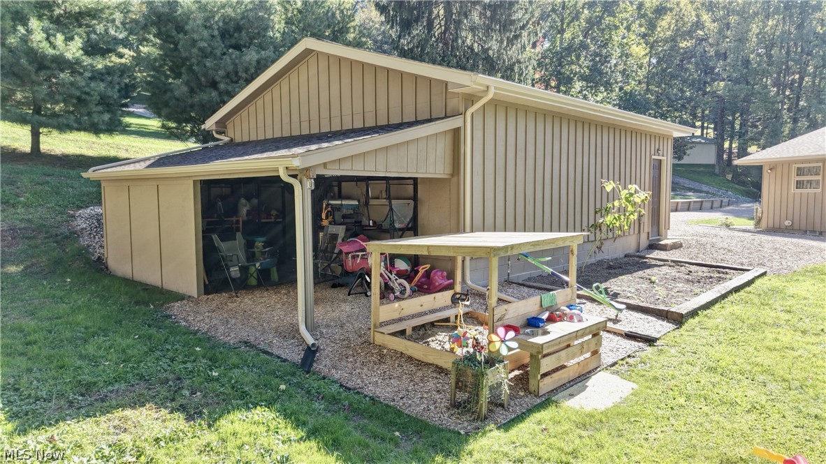 4174 Gibbs Lane Dover OH 44622