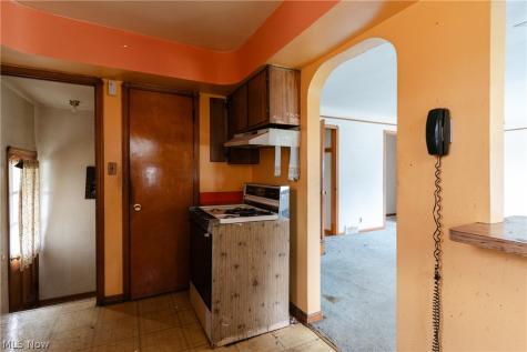 4342 Bluestone Road South Euclid OH 44121