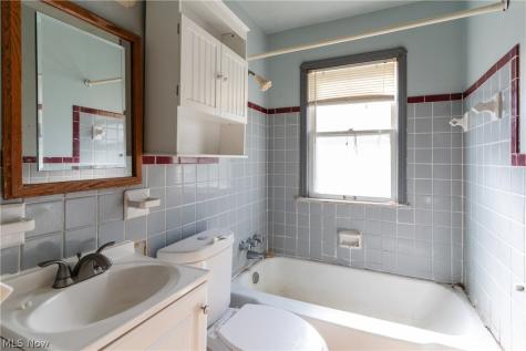 4342 Bluestone Road South Euclid OH 44121