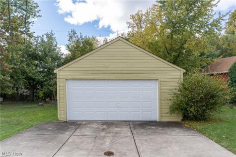 4342 Bluestone Road South Euclid OH 44121