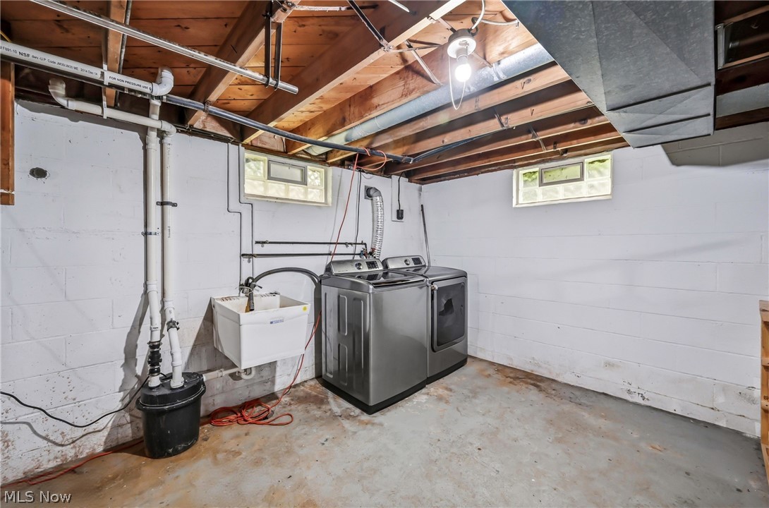 5210 Scott Street Newton Falls OH 44444