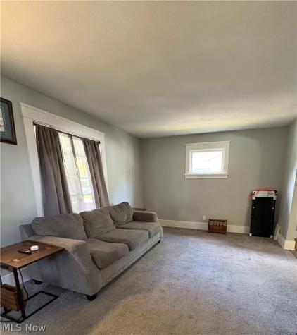 324 Sayers Avenue Niles OH 44446