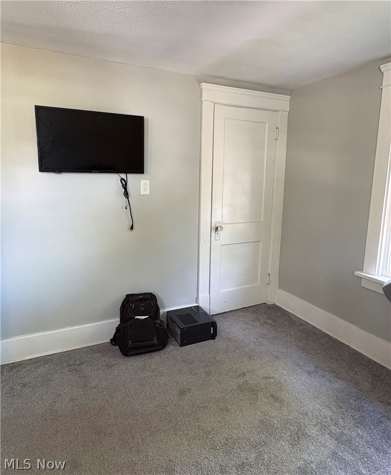 324 Sayers Avenue Niles OH 44446