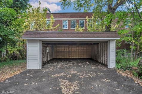 3147 Whitethorn Road Cleveland Heights OH 44118