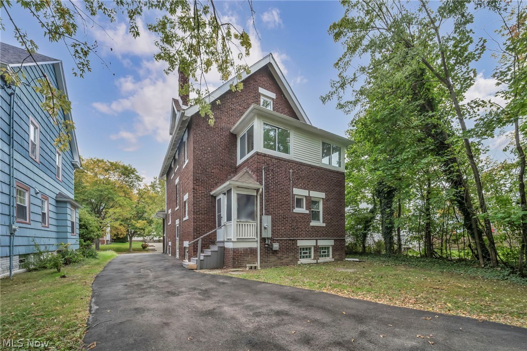 3147 Whitethorn Road Cleveland Heights OH 44118