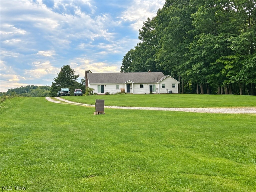 12689 Old State Road Huntsburg OH 44046