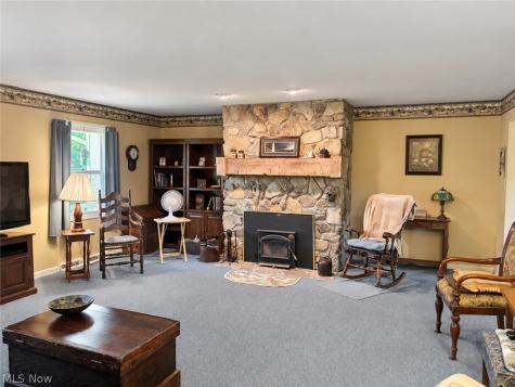 12689 Old State Road Huntsburg OH 44046