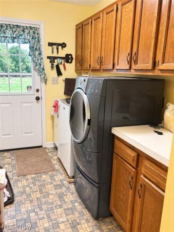 12689 Old State Road Huntsburg OH 44046