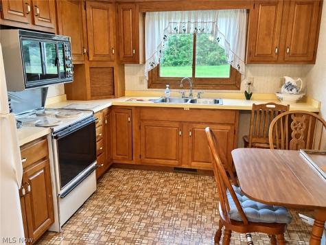 12689 Old State Road Huntsburg OH 44046