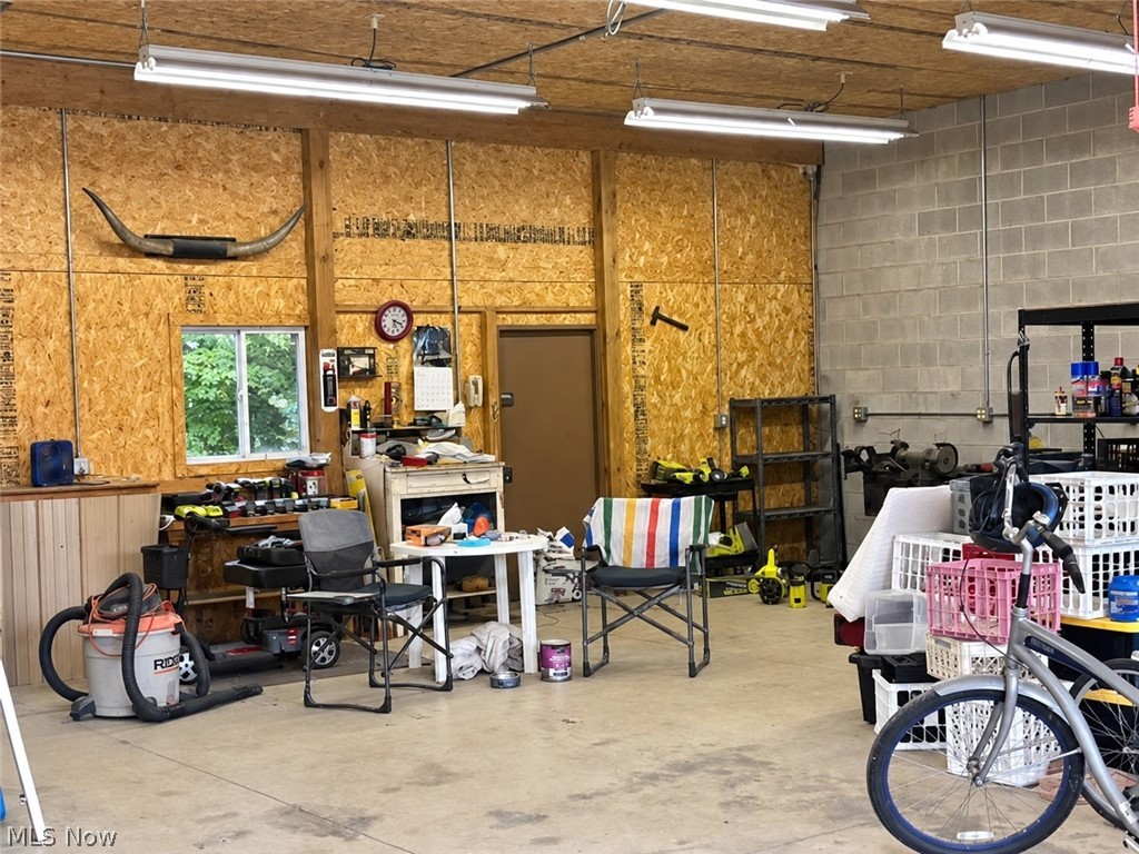 12689 Old State Road Huntsburg OH 44046