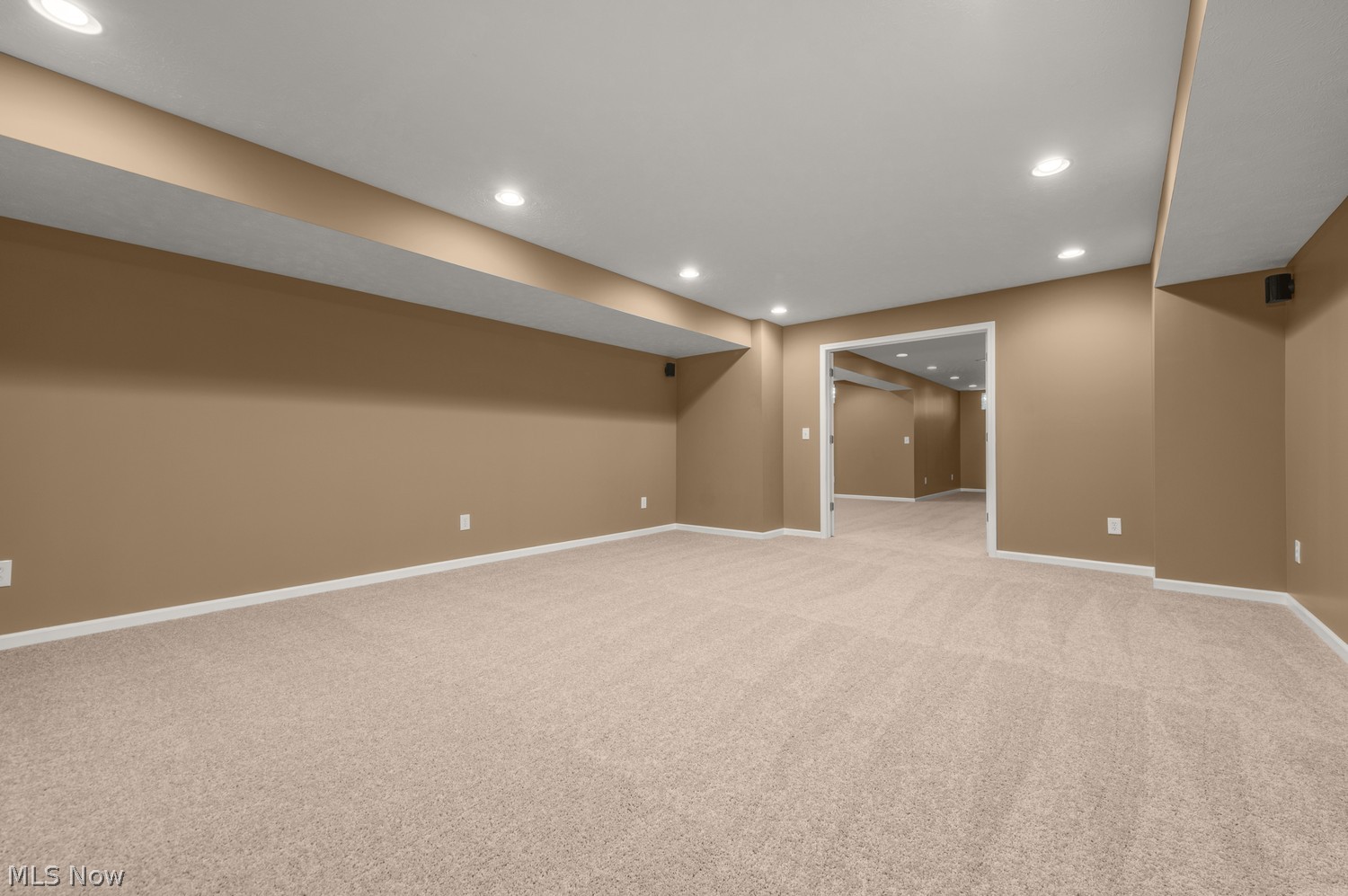 2556 Palmer Lane Avon OH 44011