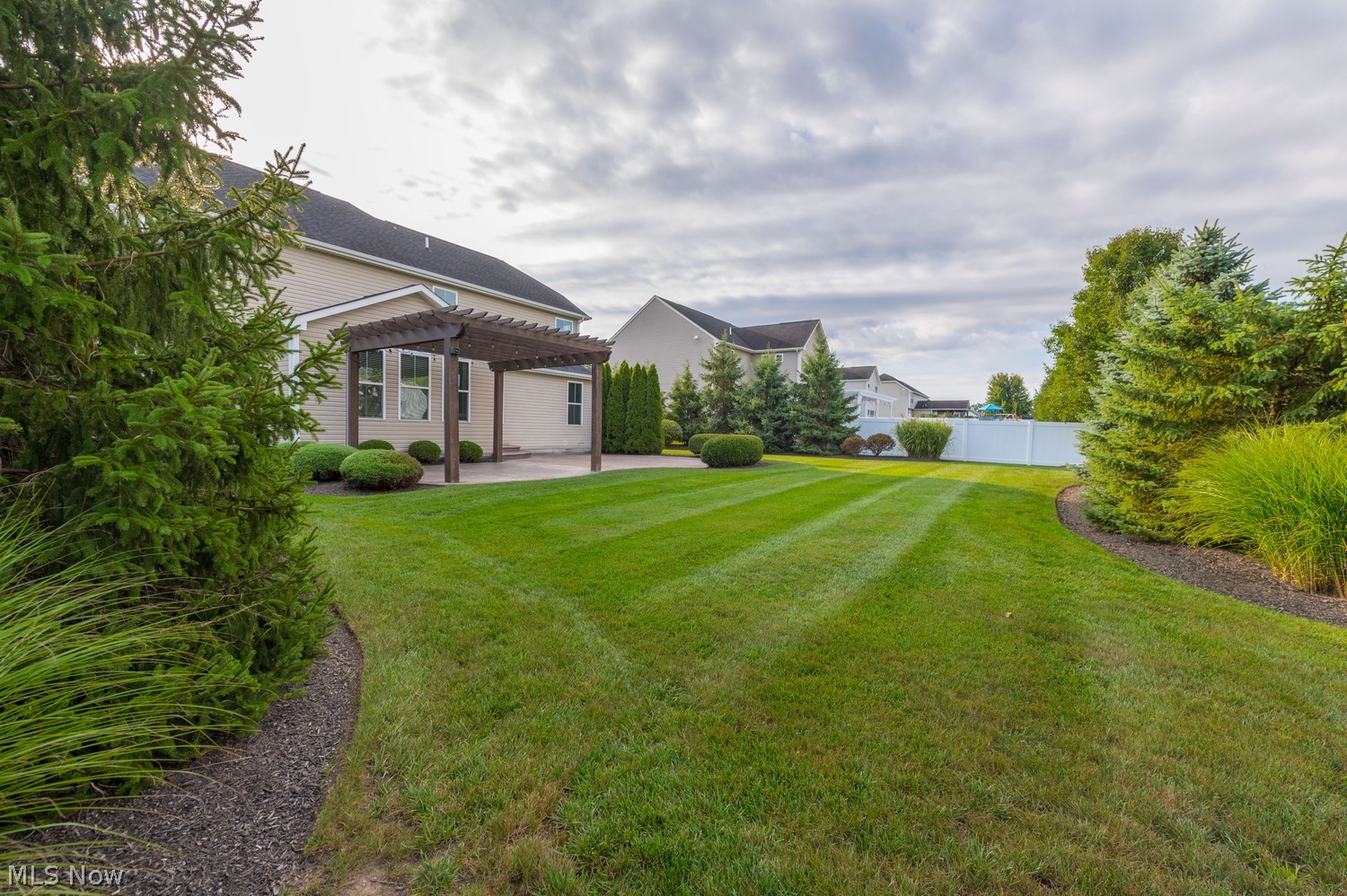 2556 Palmer Lane Avon OH 44011