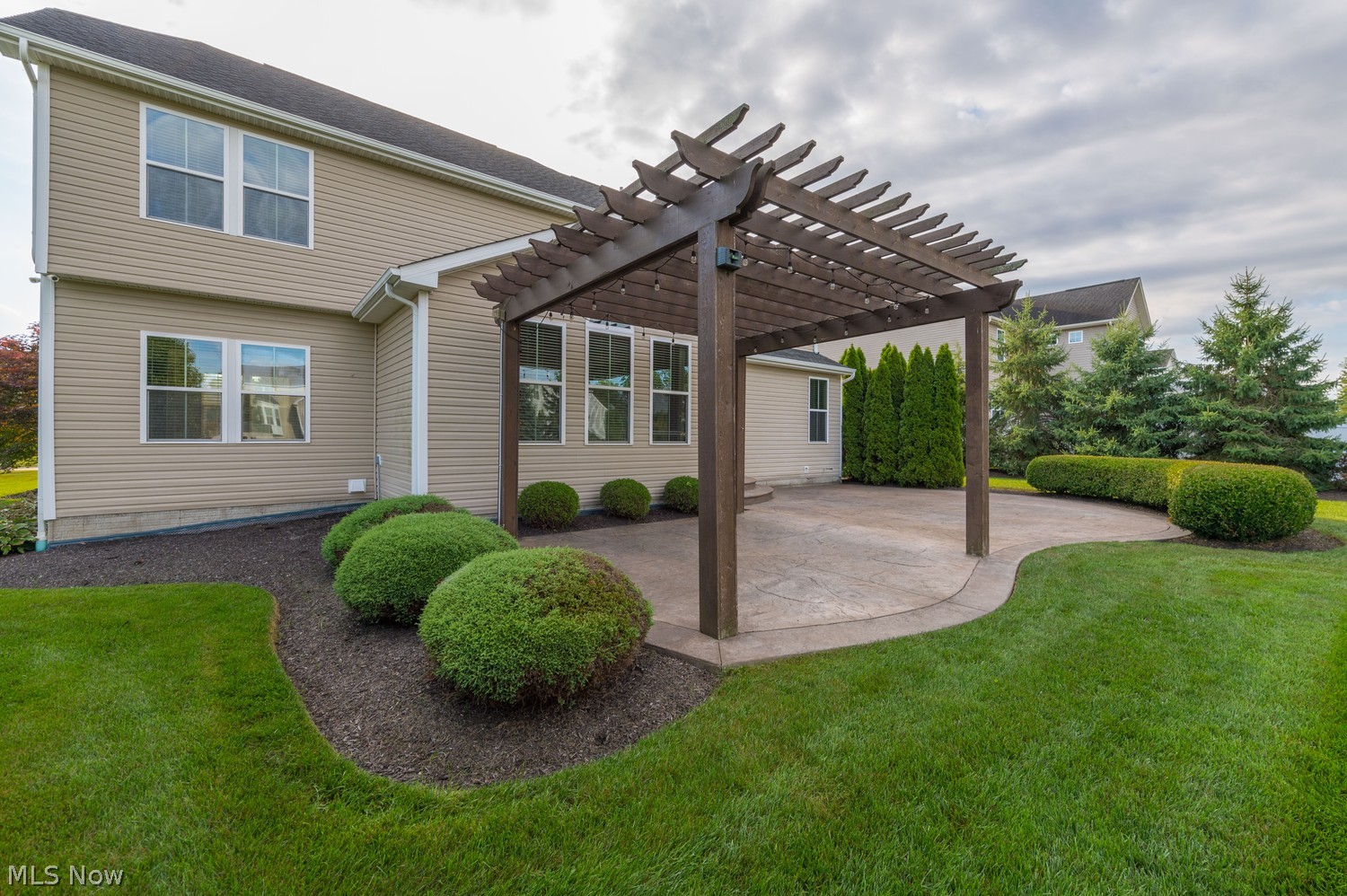 2556 Palmer Lane Avon OH 44011