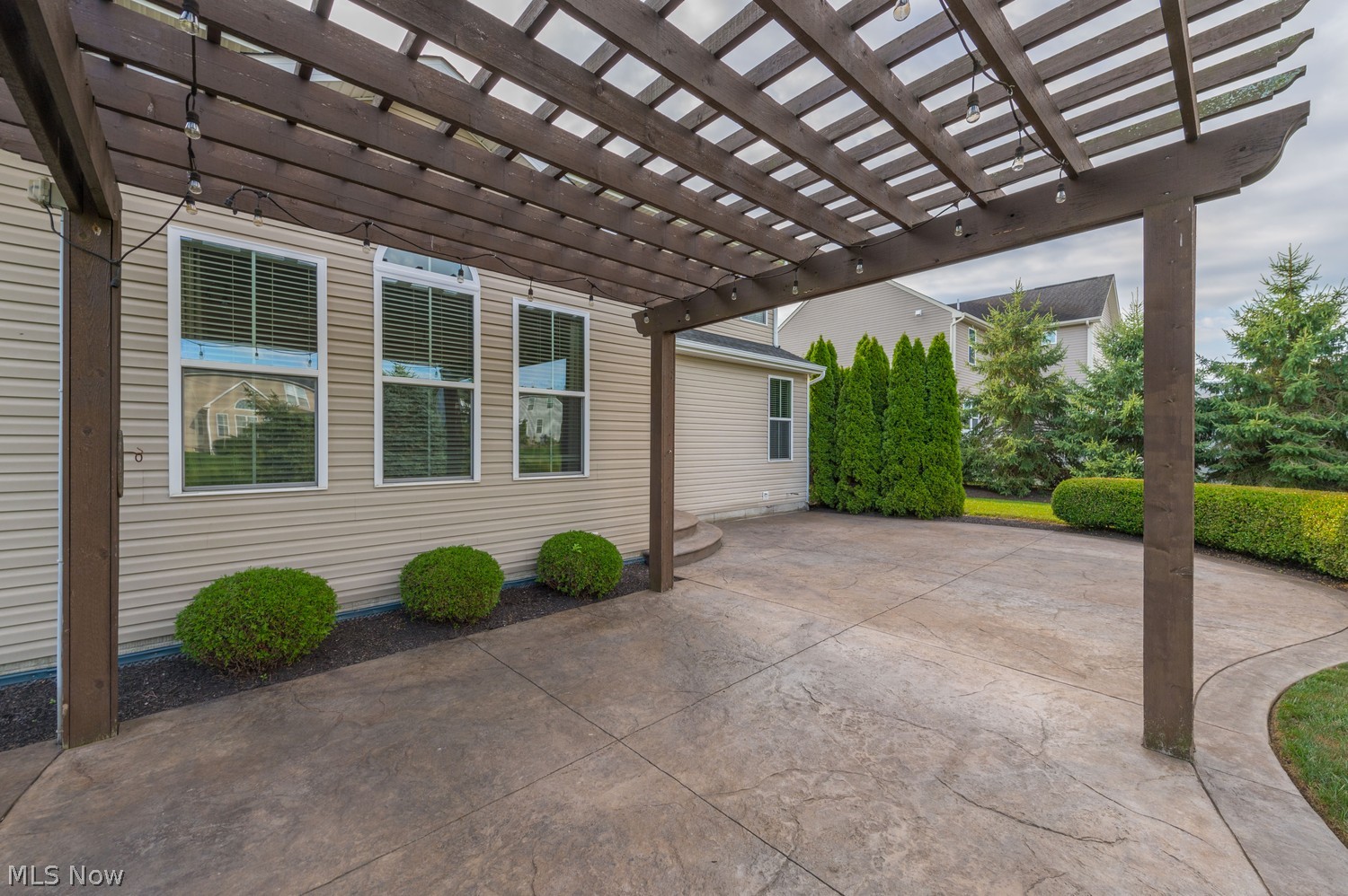 2556 Palmer Lane Avon OH 44011