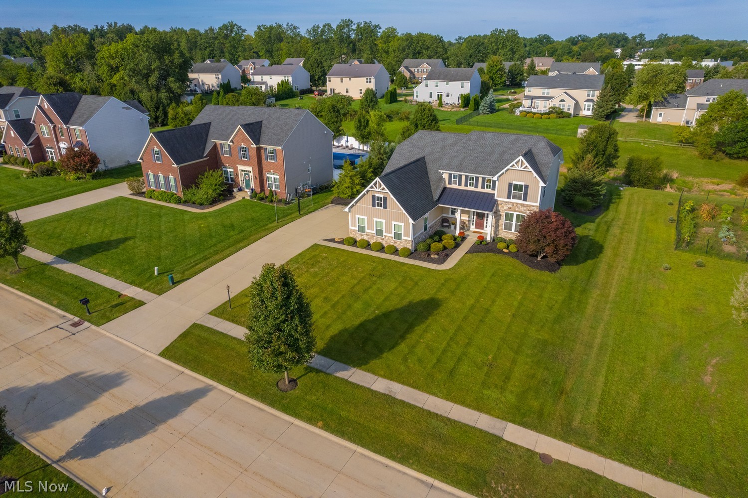 2556 Palmer Lane Avon OH 44011