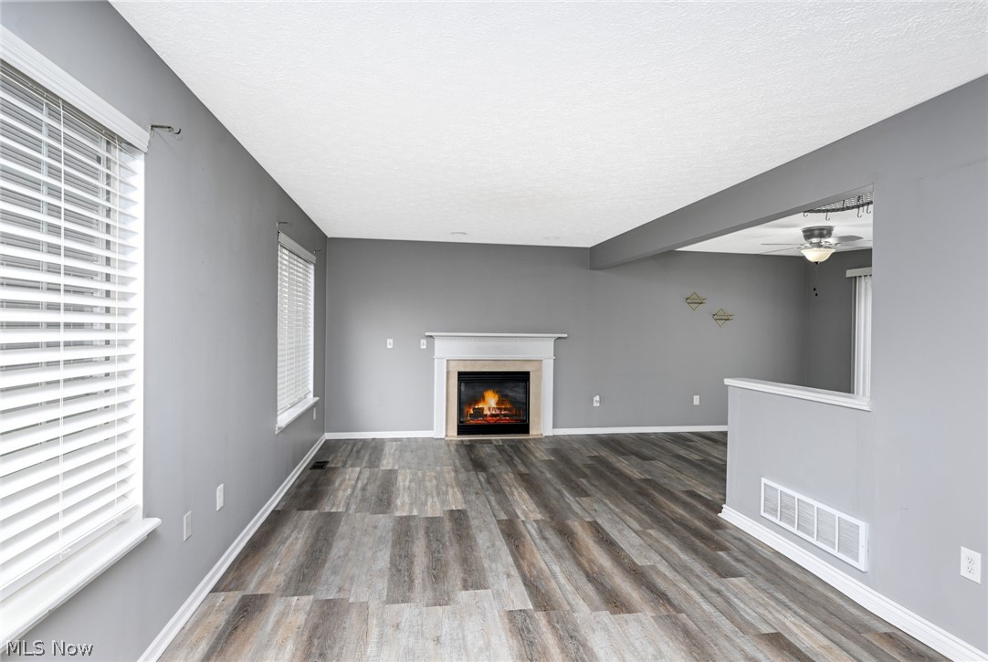 1083 Reeves Court Lakemore OH 44312