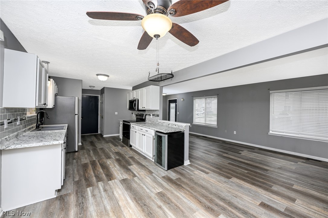 1083 Reeves Court Lakemore OH 44312