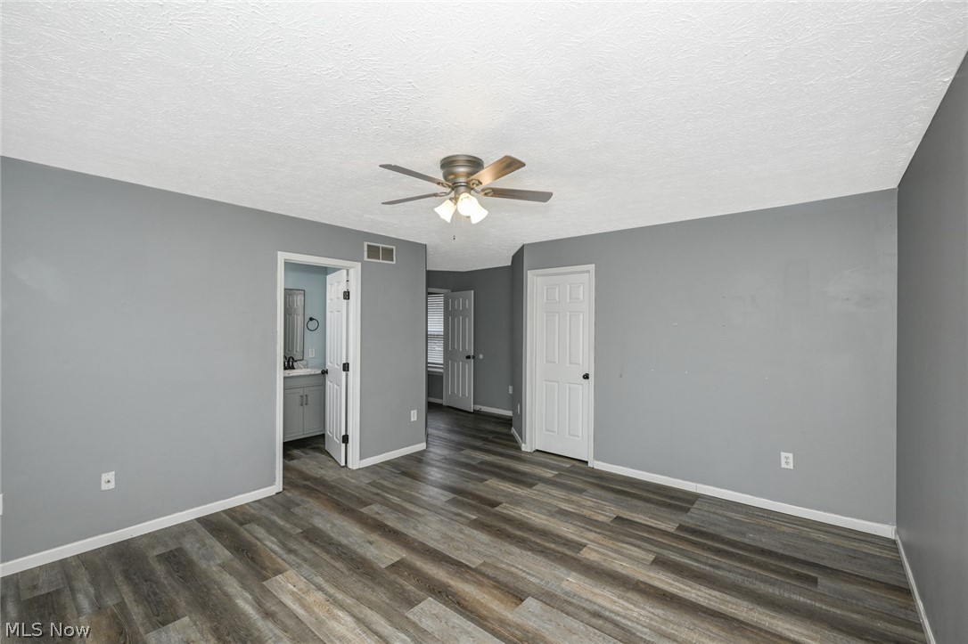 1083 Reeves Court Lakemore OH 44312