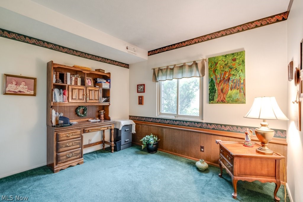 6100 Paisley Drive North Olmsted OH 44070