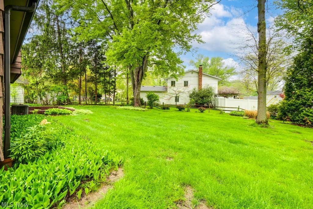 6100 Paisley Drive North Olmsted OH 44070