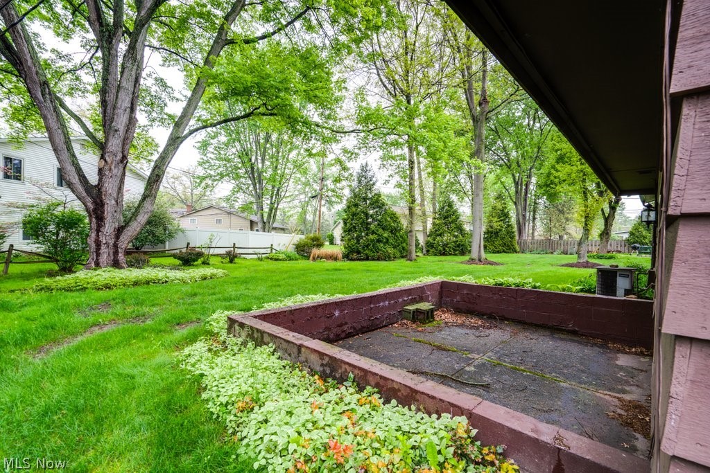 6100 Paisley Drive North Olmsted OH 44070