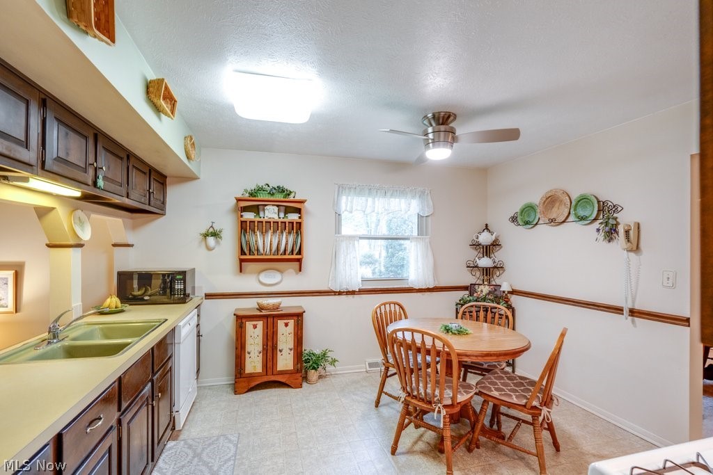 6100 Paisley Drive North Olmsted OH 44070