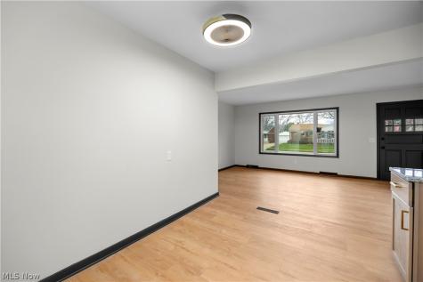 897 Livermore Lane Elyria OH 44035
