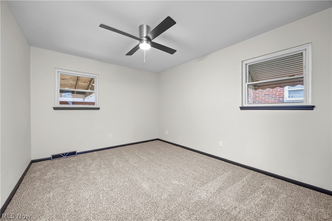897 Livermore Lane Elyria OH 44035