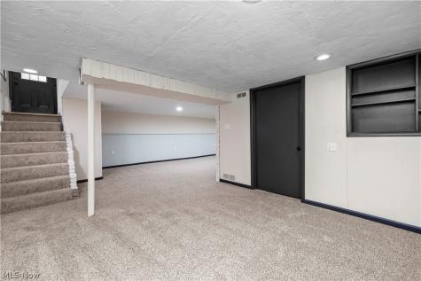 897 Livermore Lane Elyria OH 44035